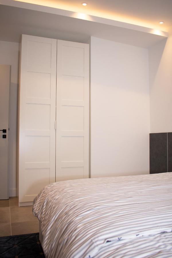 Apartament Luxury Cozy 2 Bdr Downtown Apt.5